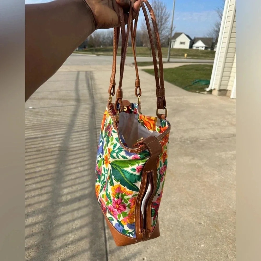 Capezio Summerset Vintage Floral Faux Leather‎ Women's Hand Bag - Picture 11 of 12